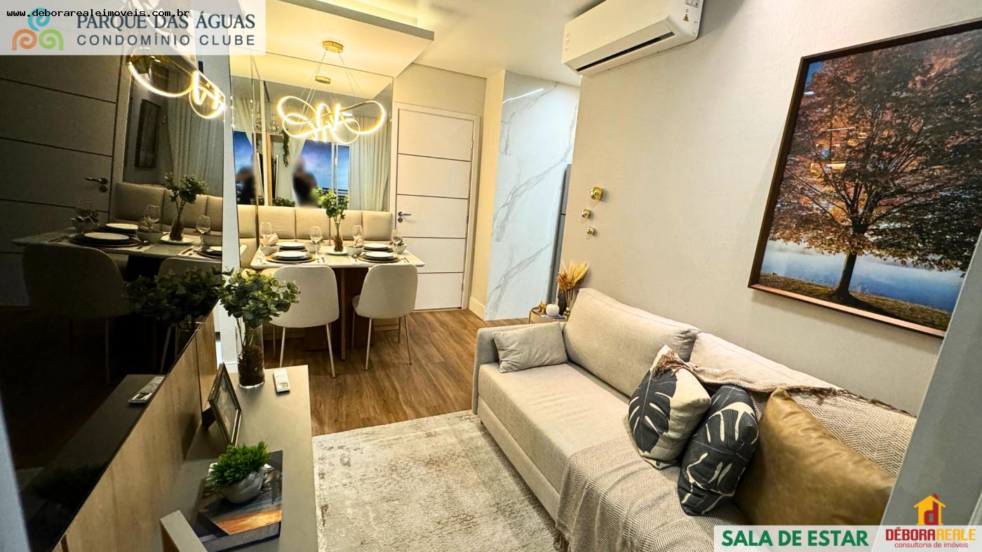 Apartamento à venda com 2 quartos, 42m² - Foto 2