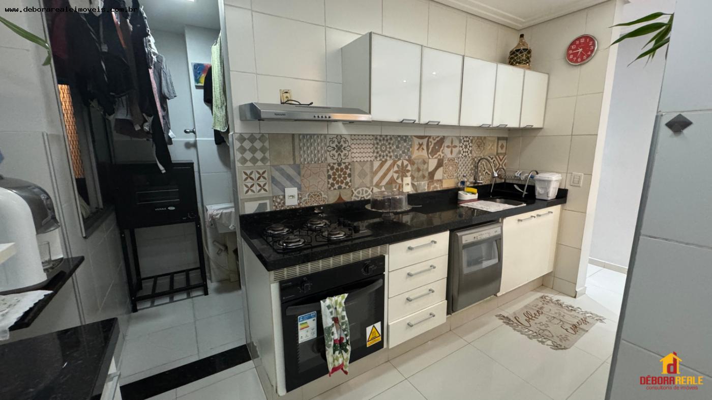 Apartamento para alugar com 3 quartos, 88m² - Foto 9